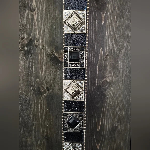 NWT Black and Gold Western Concho Rhinestone Embellished Women's Belt - Picture 5 of 6